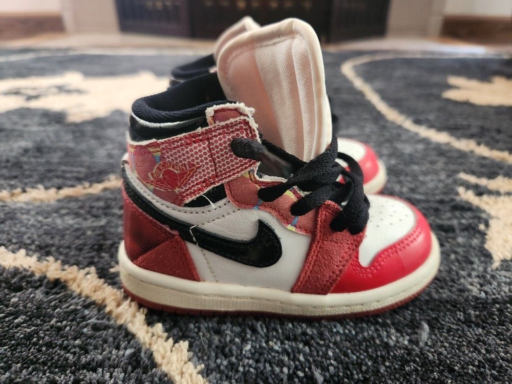 Nike Jordan 1 Spiderman 