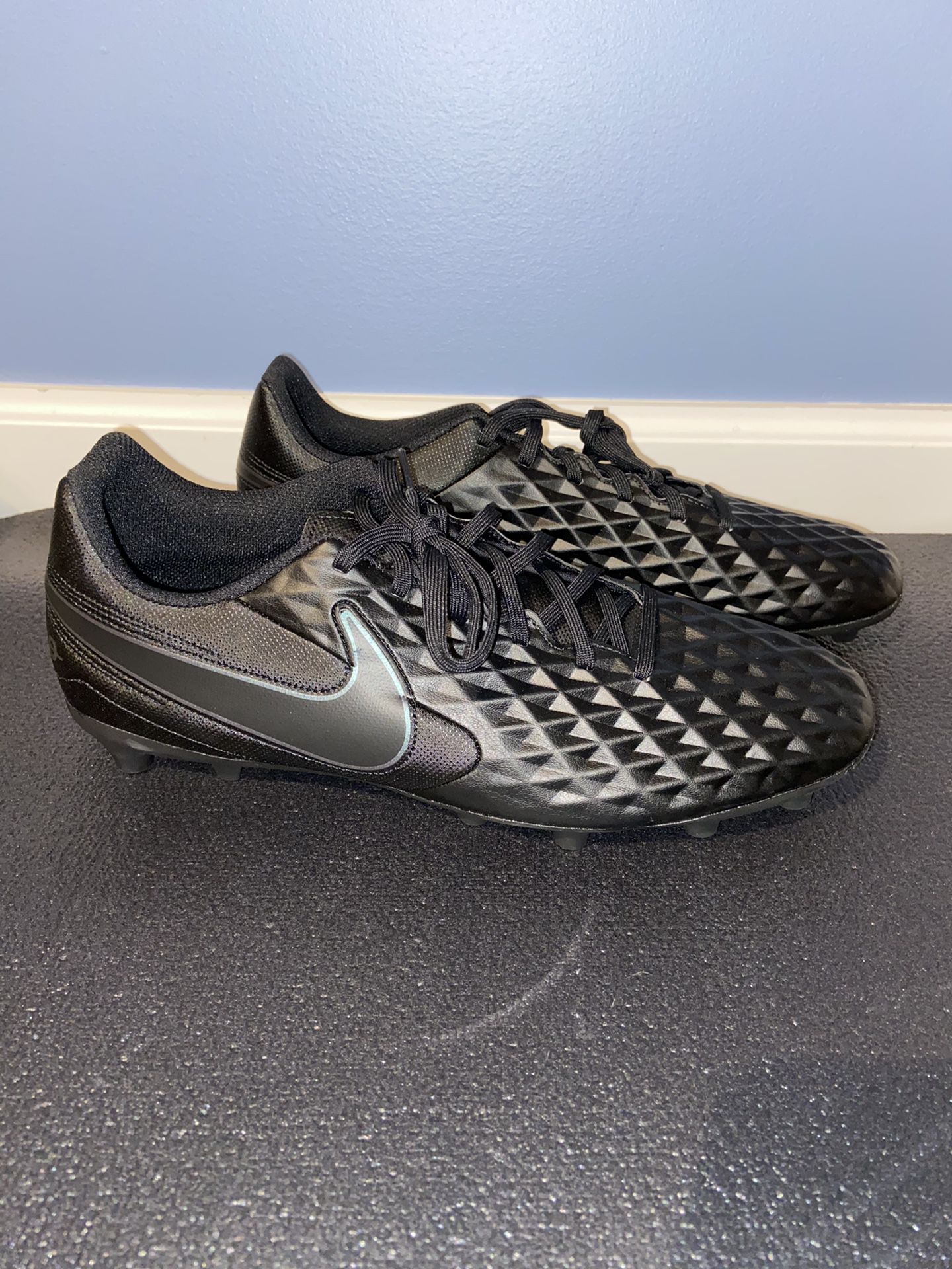 Nike Tiempo Legend 8 Academy Soccer Cleats Size 10