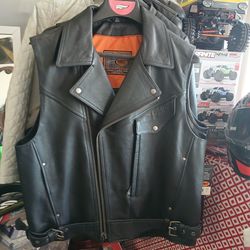 Motorcycle classic zipper leather vest size extra large $145 special clearance high quality real leather