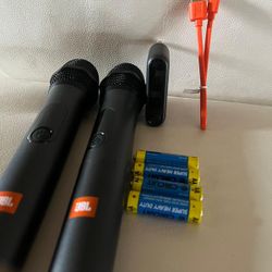 JBL Wireless Microphones  High Vocal Quality and Original JBL Pro Sound 