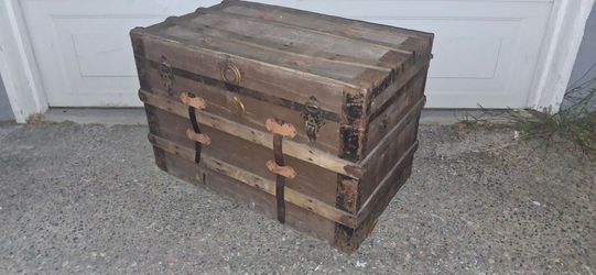Trunk Victorian