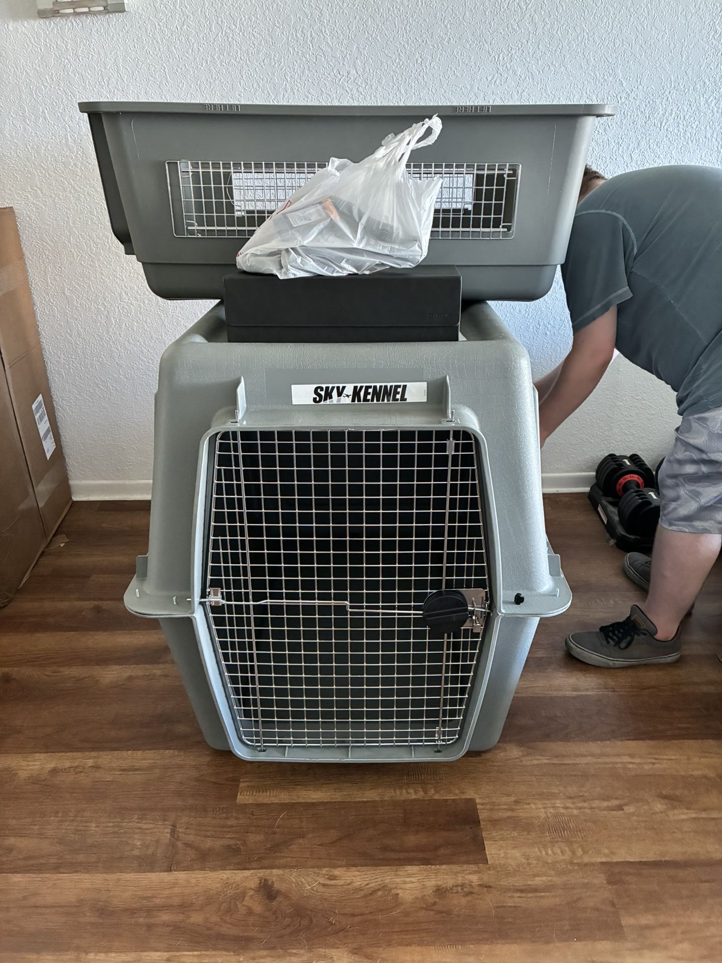 Large Travel Crate