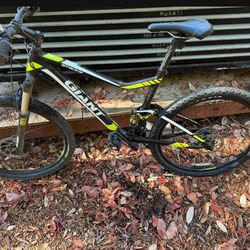 GIANT Bike 