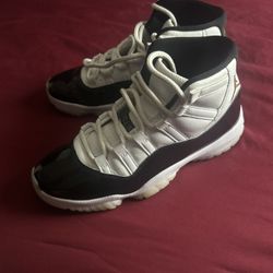 Jordan 11 9.5