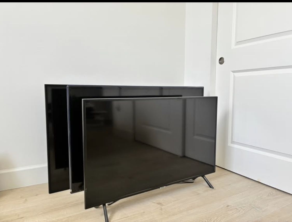 3 Samsung Smart TVs (+ Amazon + Google Chromecast)