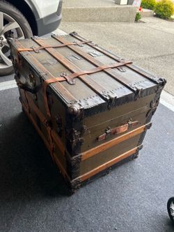 Vintage Steamer Trunk