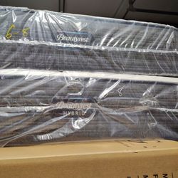 New Queen Beauty Rest BLK Hybrid (2) Left $699
