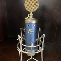 Microphone Blue