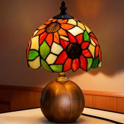 Handcrafted Sunflower Tiffany Lamp, Solid Wood