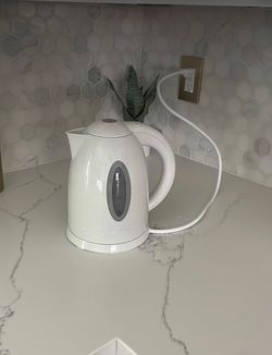OVENTE Electric Kettle, 1.7L Fast Boiling Water Heater for Coffee or Tea, BPA Free with Water Level Gauge, Auto Shut-Off, Boil-Dry Protection, Indicat