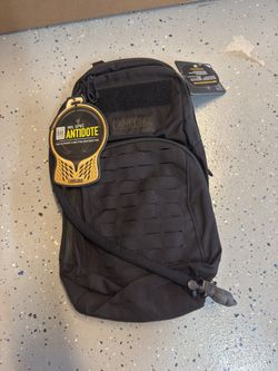 Black Camel Back