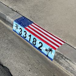 American Flag/beach Scene Curb Address
