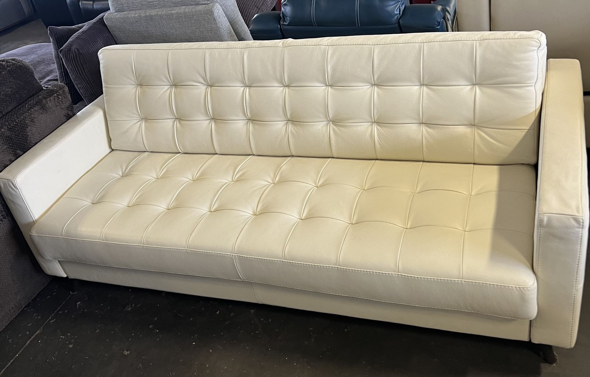 New High-Quality Cream Color Leather Convertible Sleeper Sofa w/ Queen Size Mattress (82” x 41”)