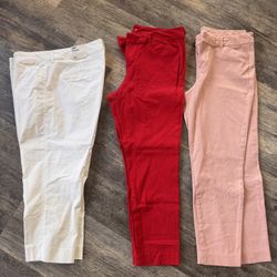 Old Navy woman’s Crop Pants Size 14