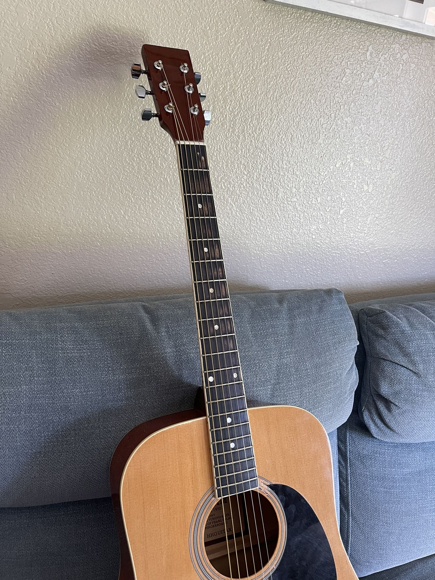 Acoustic Maxam HH Guitar
