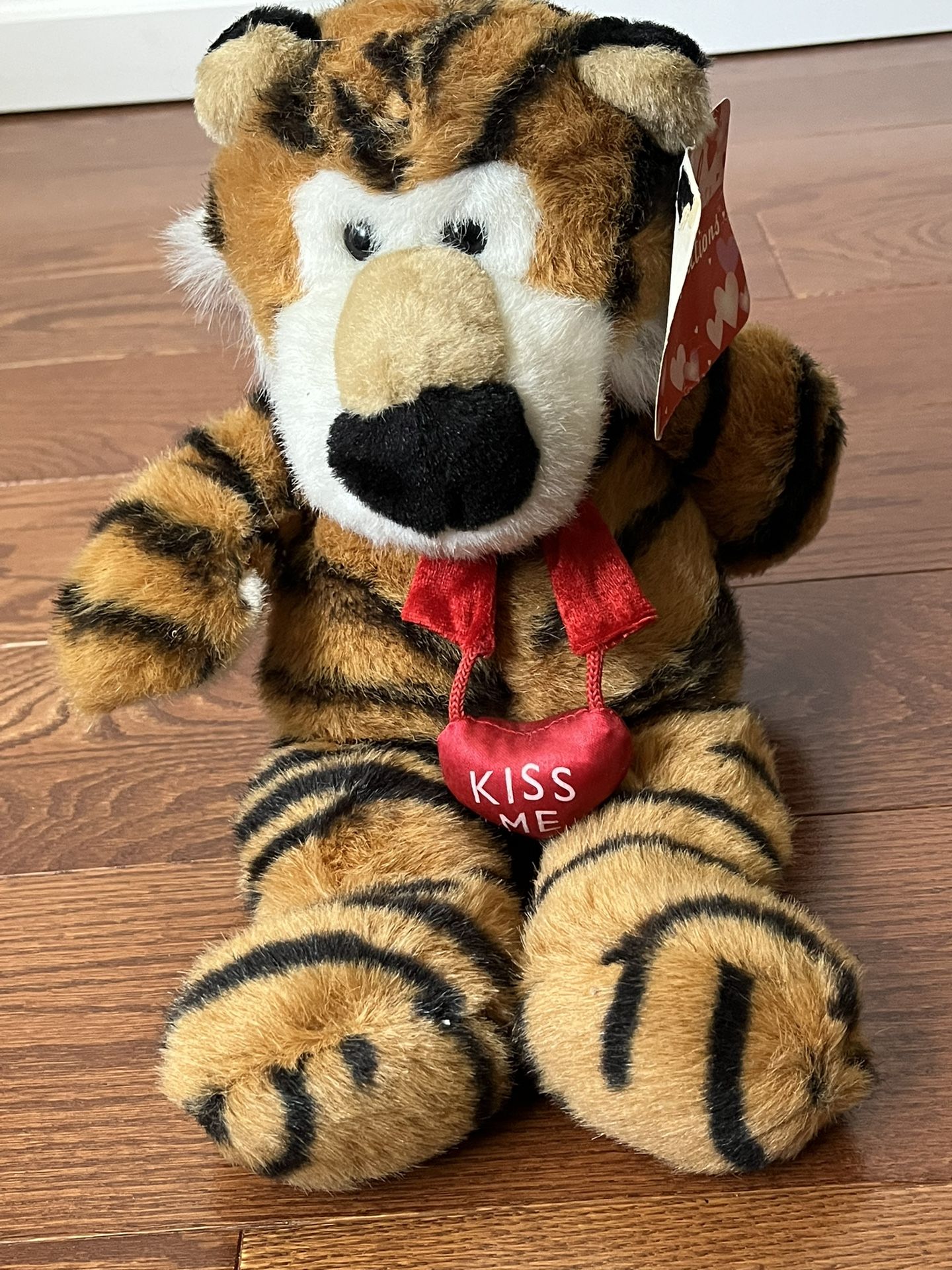 Emrad Creations, Inc. Plush Tiger Seasonal Sensations Kiss Me, 13” Tall
