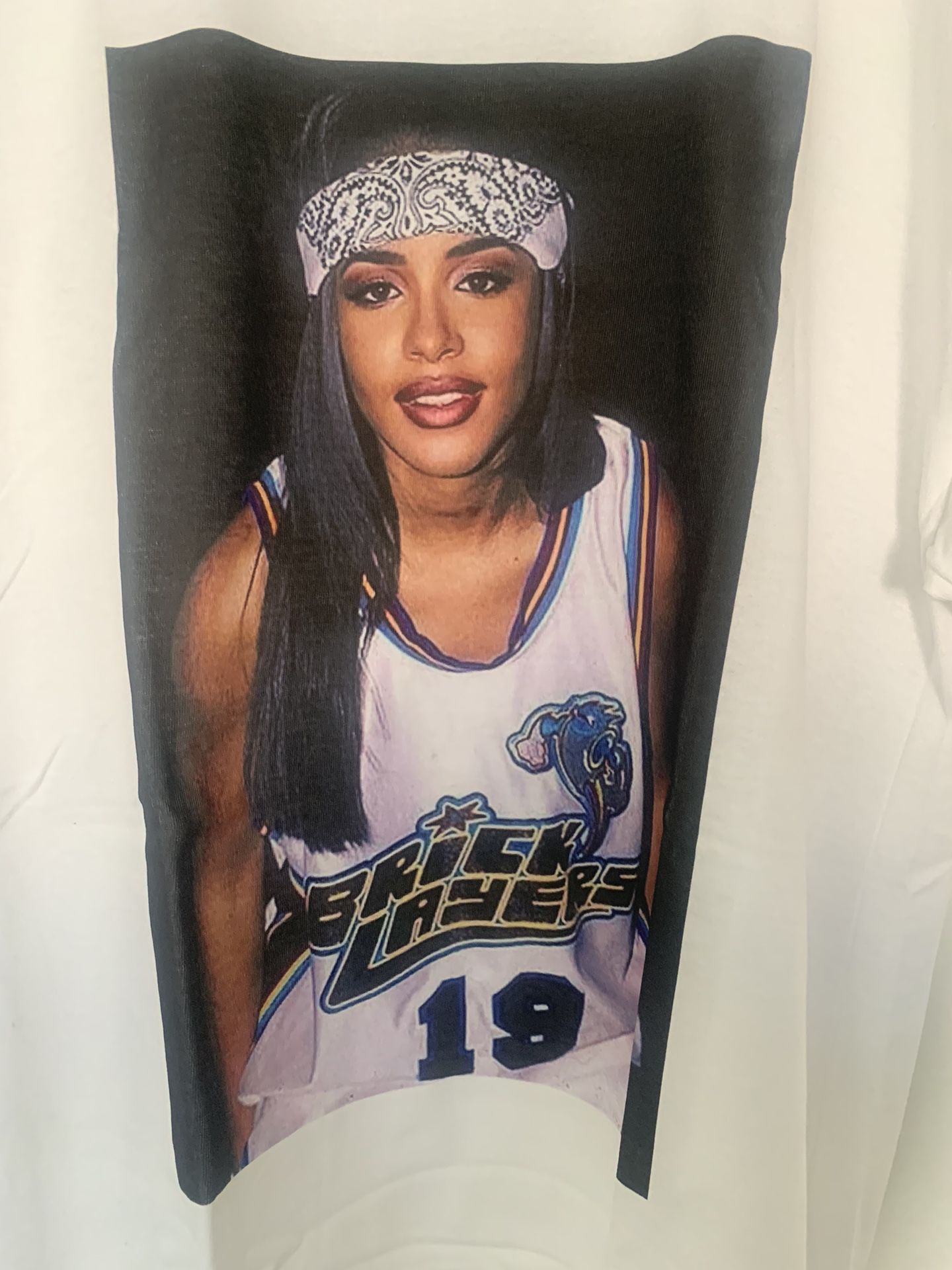 Aaliyah Shirt Large Brand New 