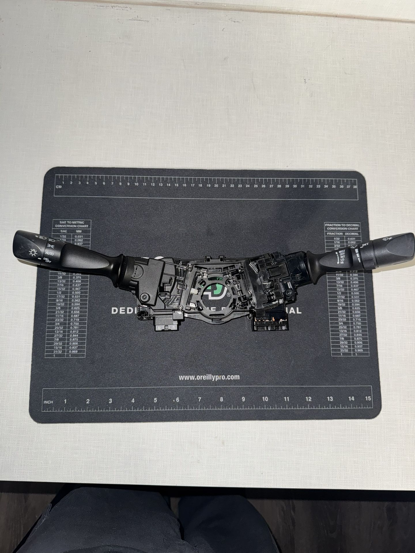 2012-14 TOYOTA CAMRY HEADLIGHT TURN SIGNAL WINDSHIELD WIPER CONTROL SWITCH OEM