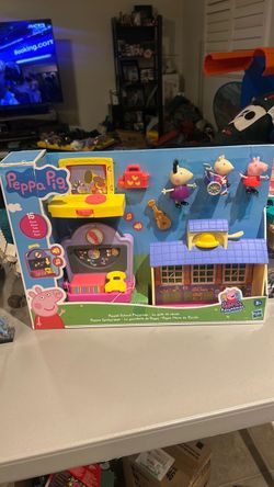 Peppa Pig Adventures Peppa's School Playgroup Figures & Accessories New Xmas Toy
