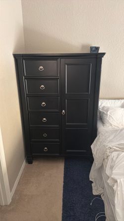 Dresser