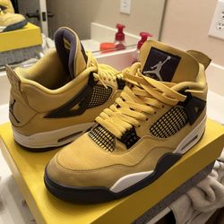 Jordan 4 