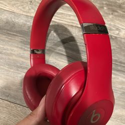 Red beats studio 3
