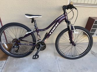 TrekSkye SL - 26” tires/  Womens Bike