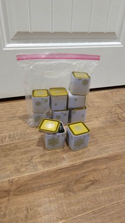 Small Square Metal Tins with Lids – Set of 9