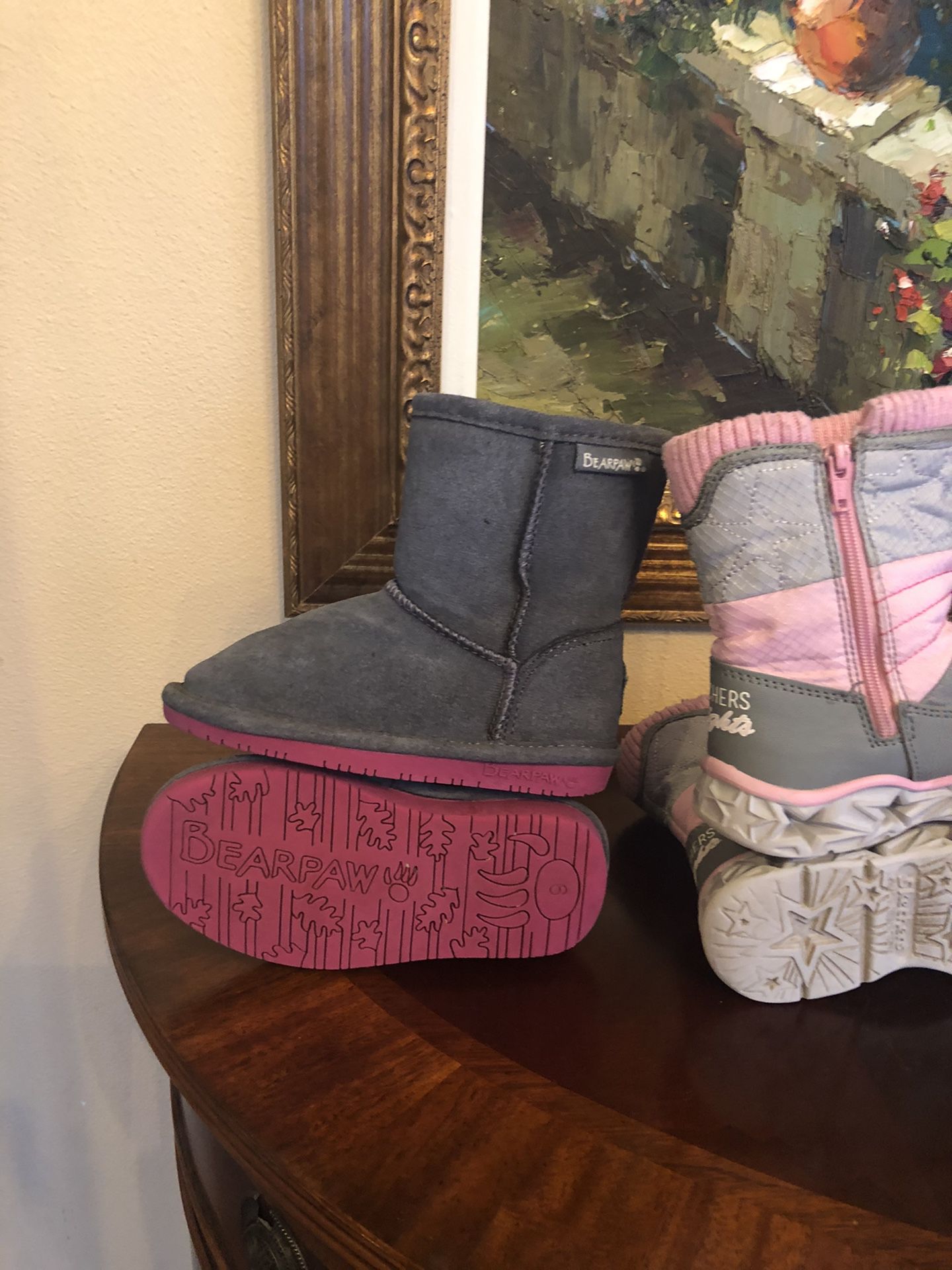 Four pair snow boots, Sketcher brand higher price