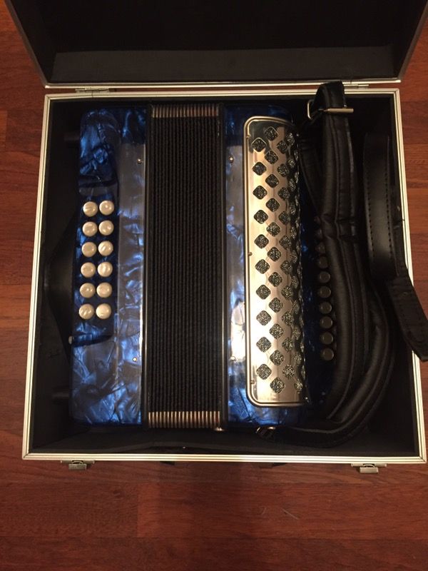 Cascabel Accordion in GCF for Sale in Houston, TX OfferUp