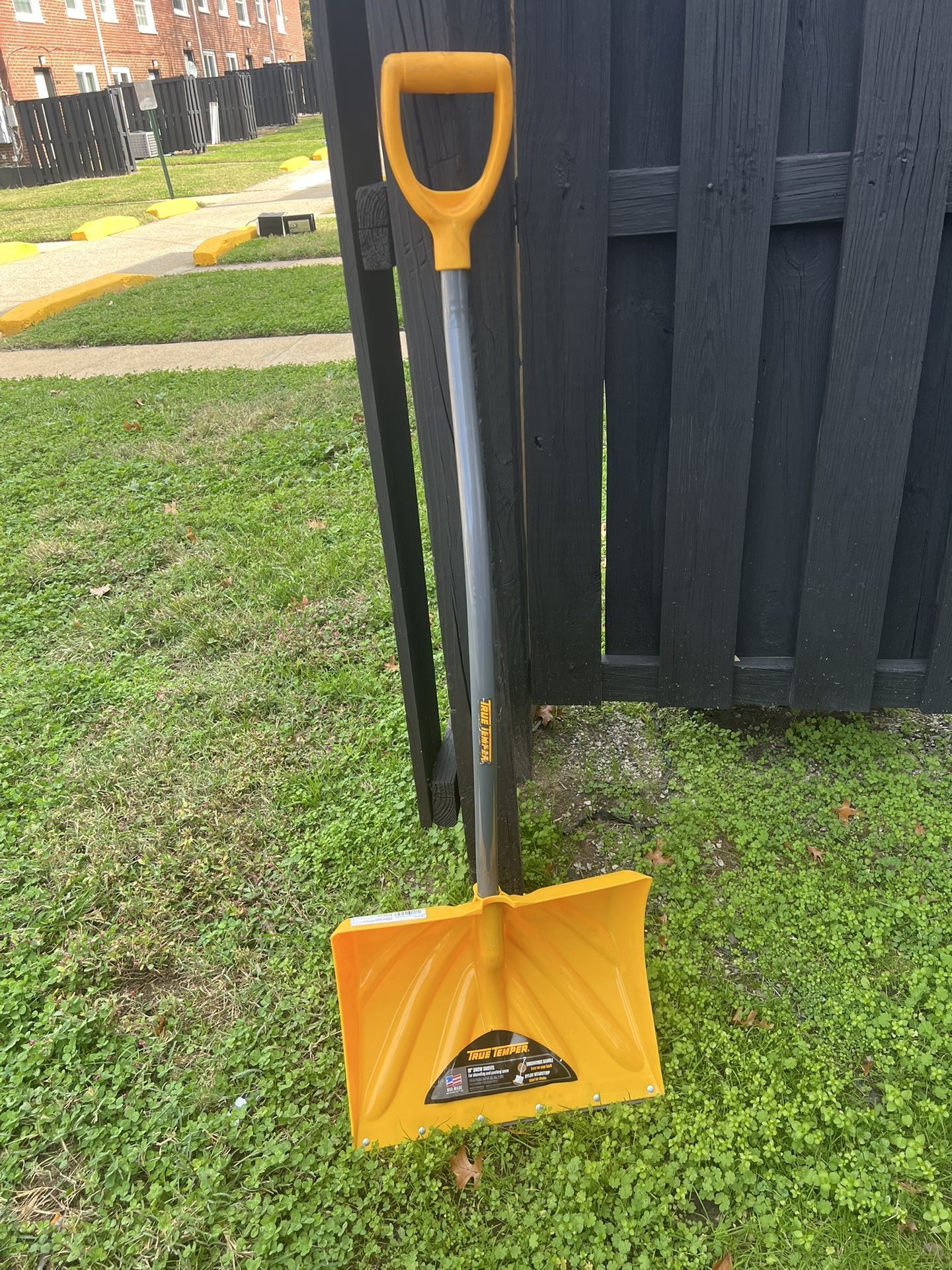 9 Snow Shovels 18” True Temper New $20 Each