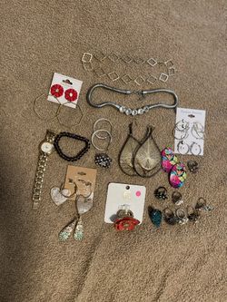 Fashion Earrings, Rings And Necklaces