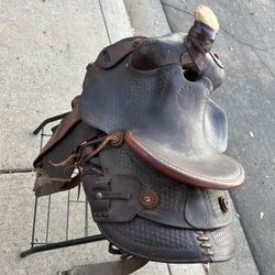 Horse Saddle 14"