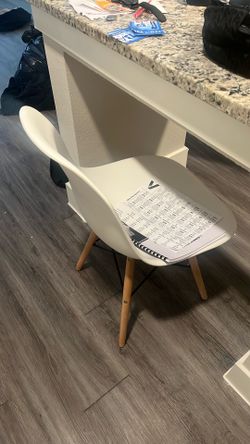 White chair modern