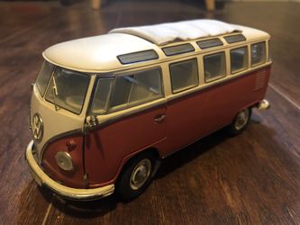 Franklin Mint diecast 1962 Volkswagen 23 window deluxe microbus