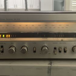 Technics FM/AM Stereo Receiver SA-303