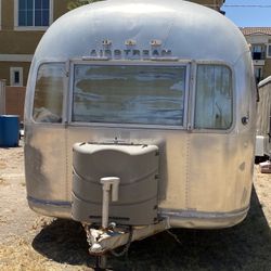 1970 Airstream Sovereignty