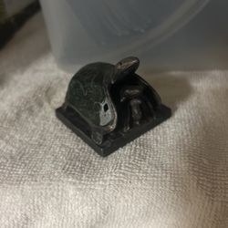 Overlapping Turtle Figurine