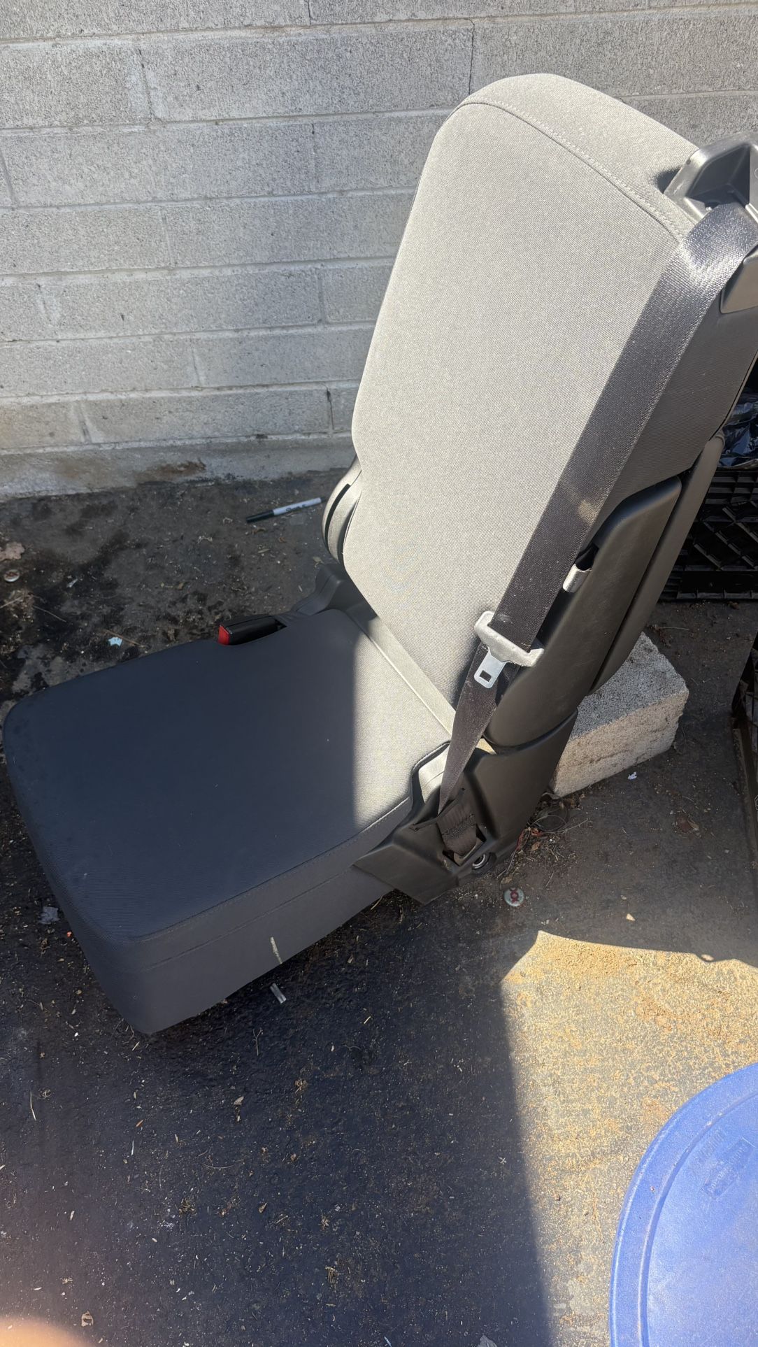 2019+ Silverado Middle Jump Seat
