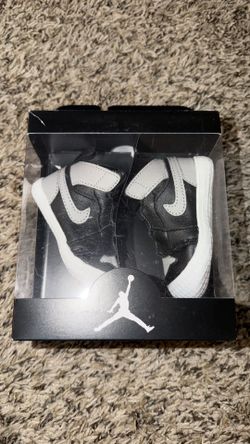 Jordan 11 Crib Booties 2C