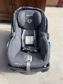 Uppa baby carseat with base