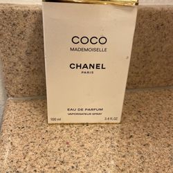 Coco  Chanel Mademoiselle Parfume