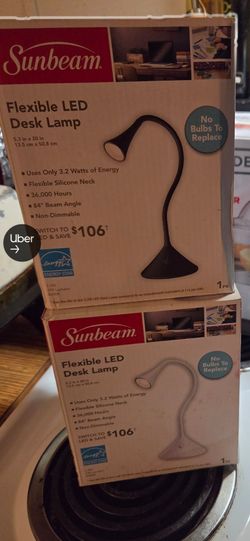2 table lamps