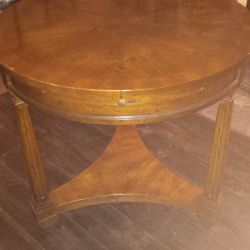 Drexel Heritage Round Side Table 