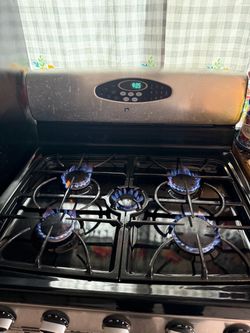 Maytag gas stove (stainless steel)