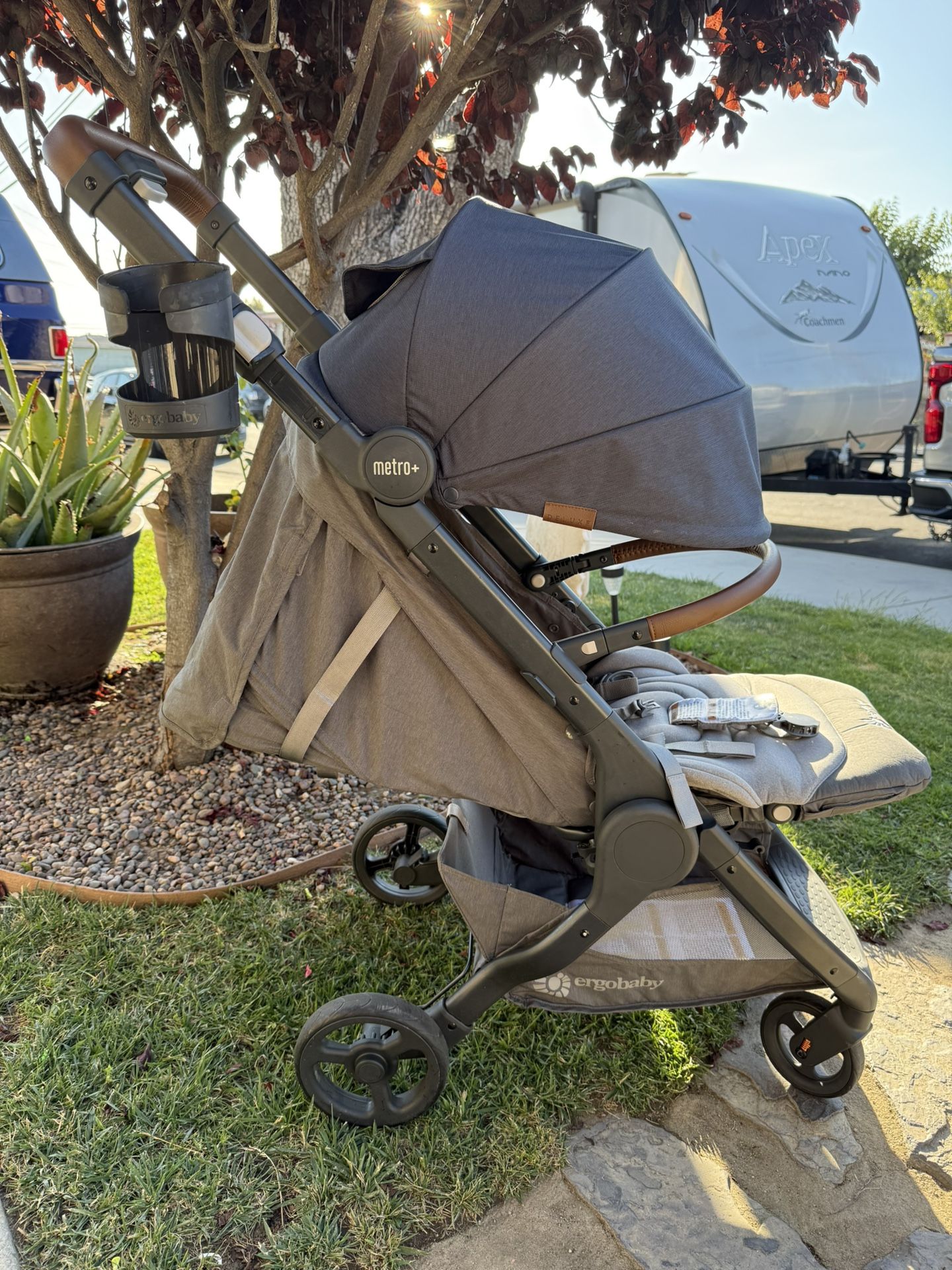 Metro+ Deluxe Compact Stroller 