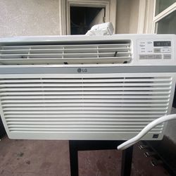 Air Conditioner. LG 