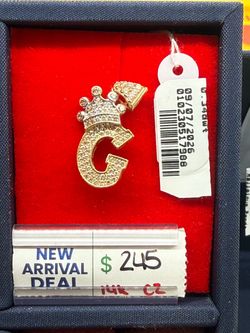 14K LETTER “G” PENDANT