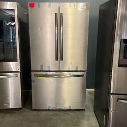 New Frigidaire Gallery Counter Depth Bottom Freezer Refrigerator‼️‼️