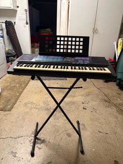 Yamaha Electric Keyboard